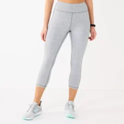 Petite Tek Gear® Core High-Waisted Capri Leggings